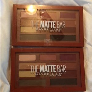 The matte bar maybelline eyeshadow palette. New!